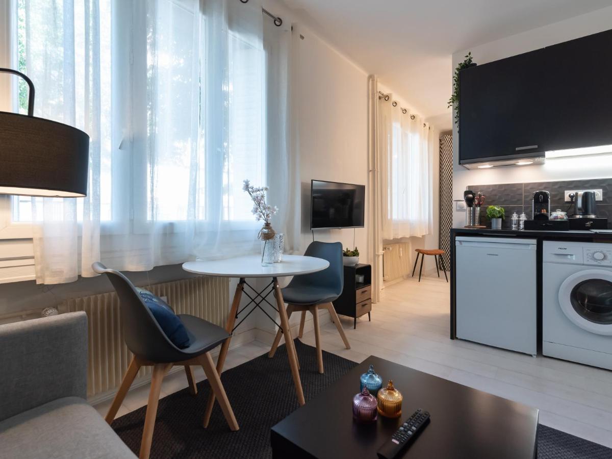 Апартаменты Studio Cosy Proche Lyon Part Dieu Вийёрбан Экстерьер фото